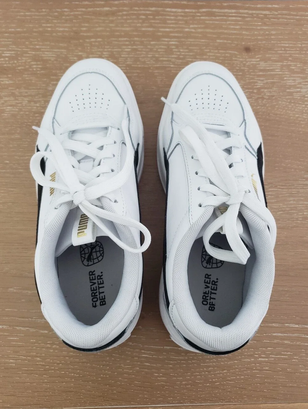 Women's Puma White Sneakers with Black Formstrip